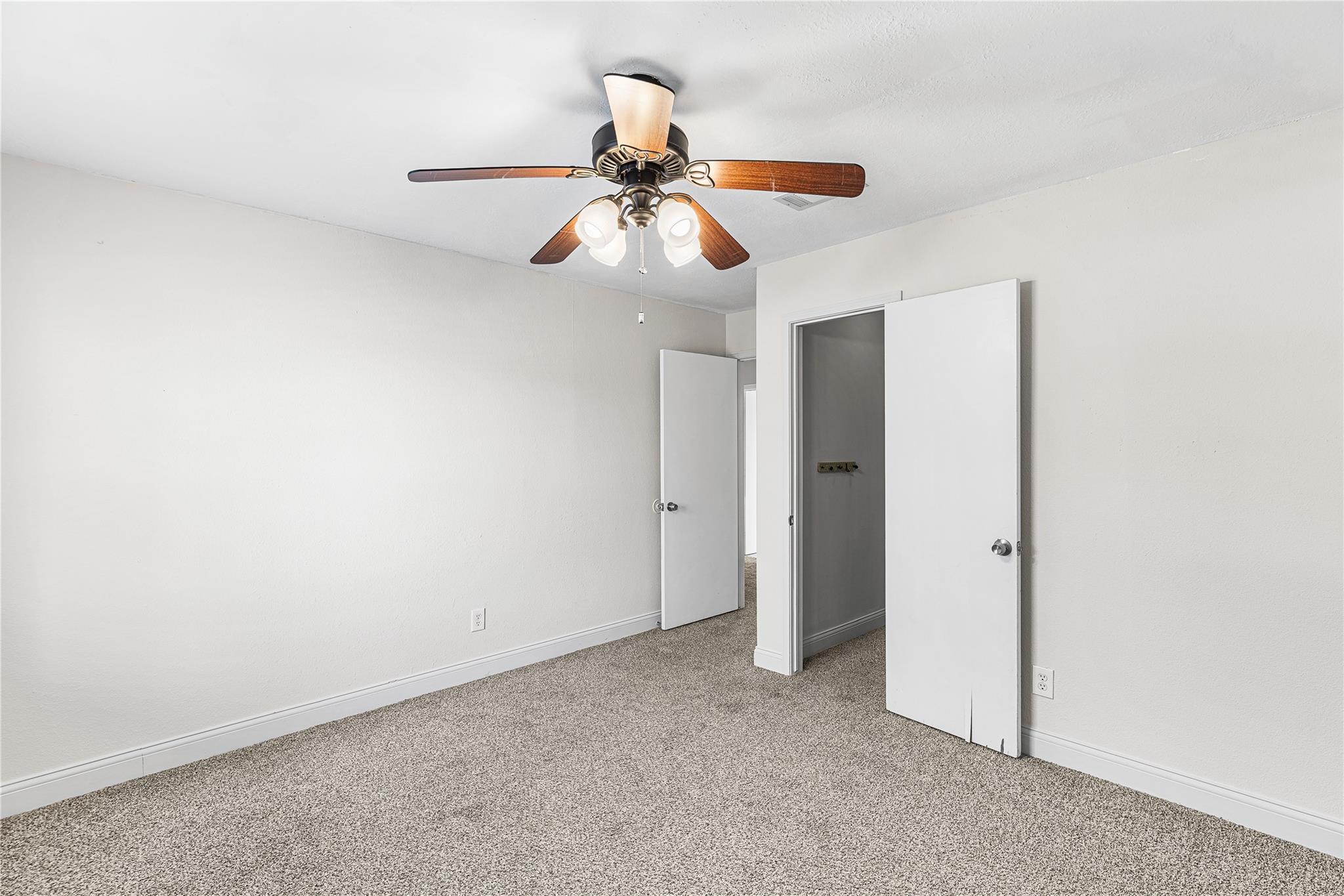 13211 Oak Plaza Drive