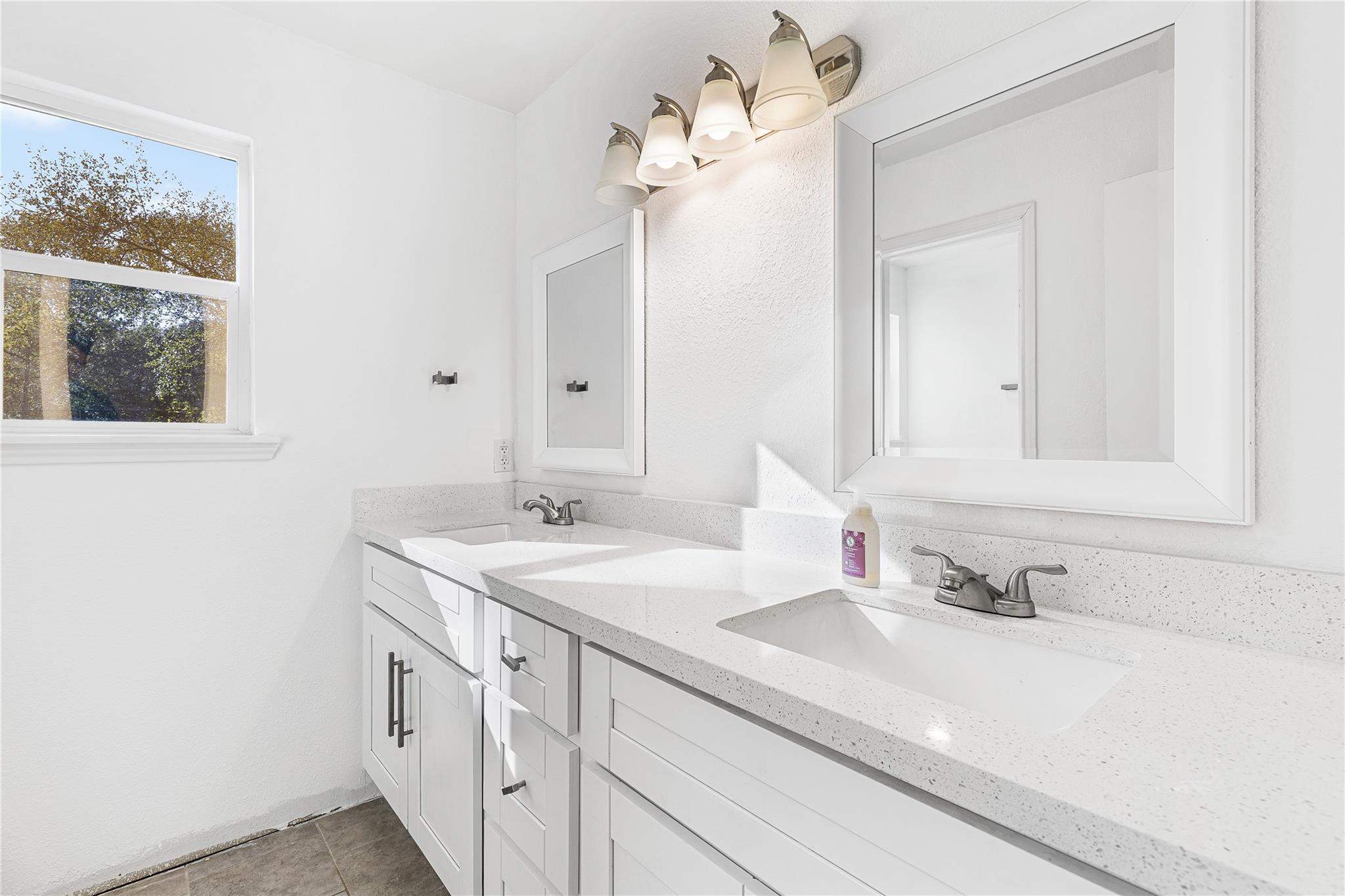 13211 Oak Plaza Drive