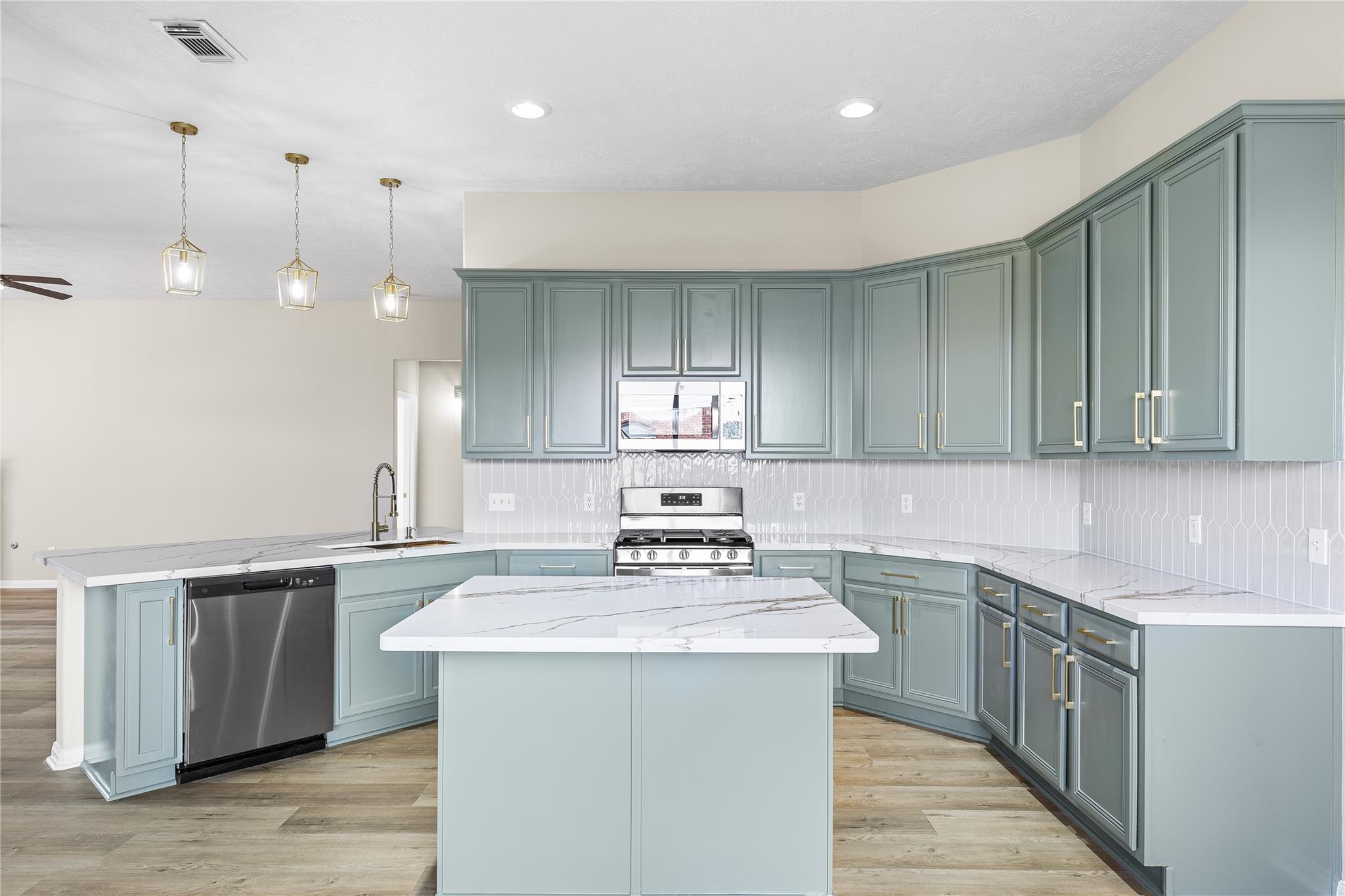 20803 Golden Sycamore Trail