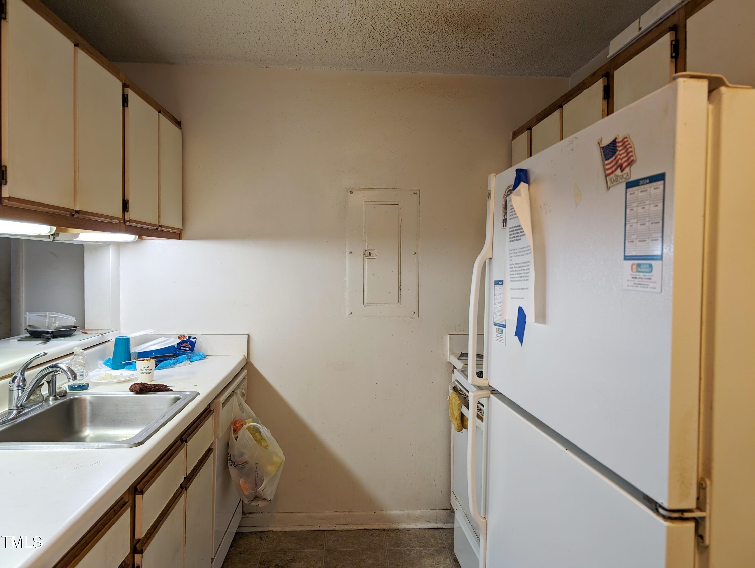 1220 University Court # 202