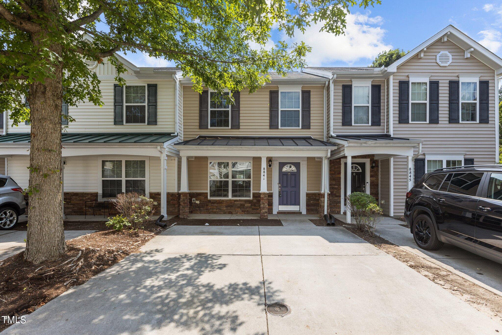 8841 Thornton Garden Lane