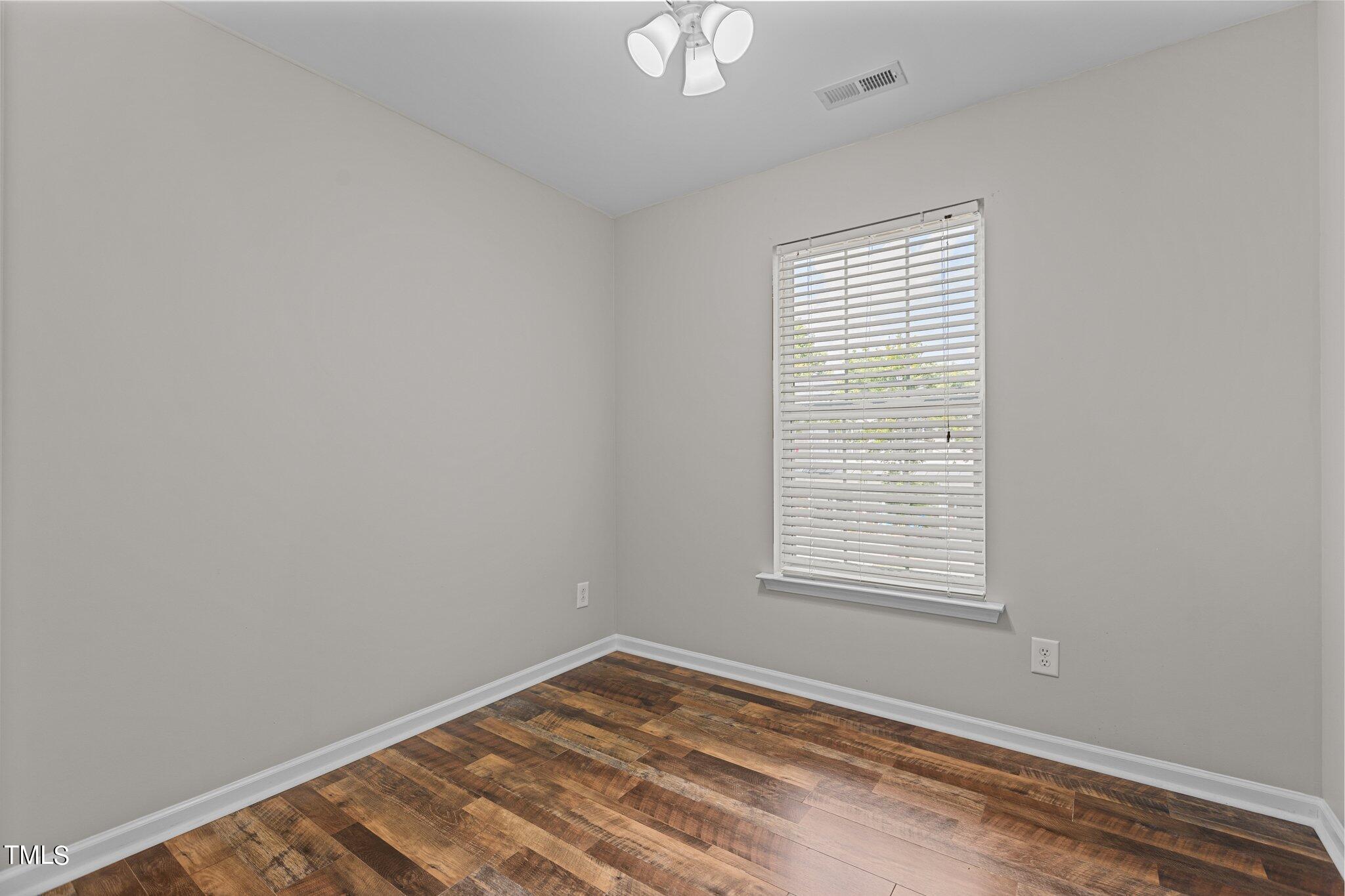 8841 Thornton Garden Lane