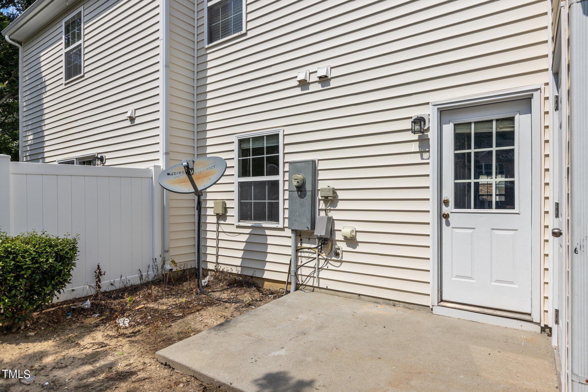 8841 Thornton Garden Lane