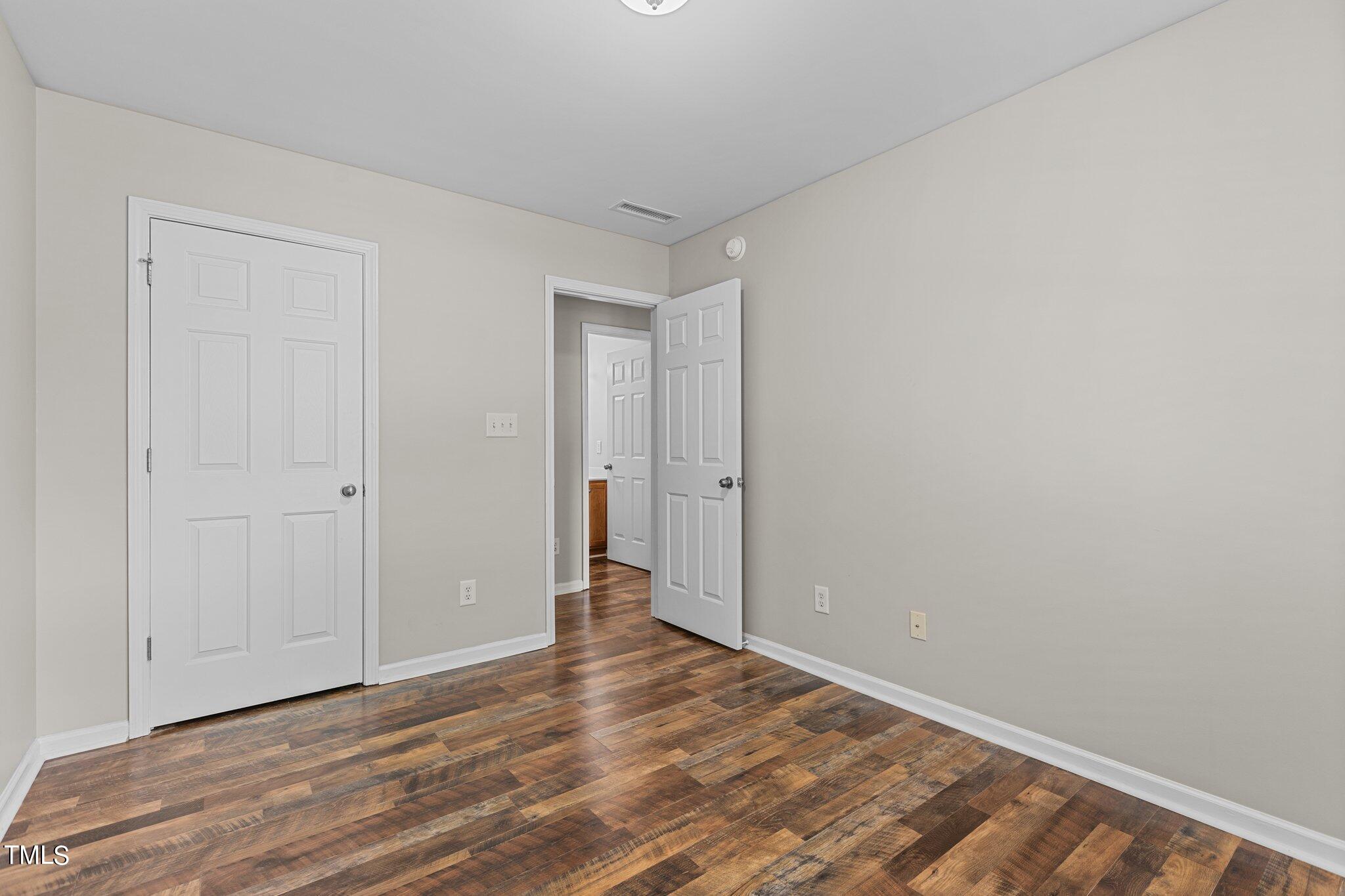 8841 Thornton Garden Lane