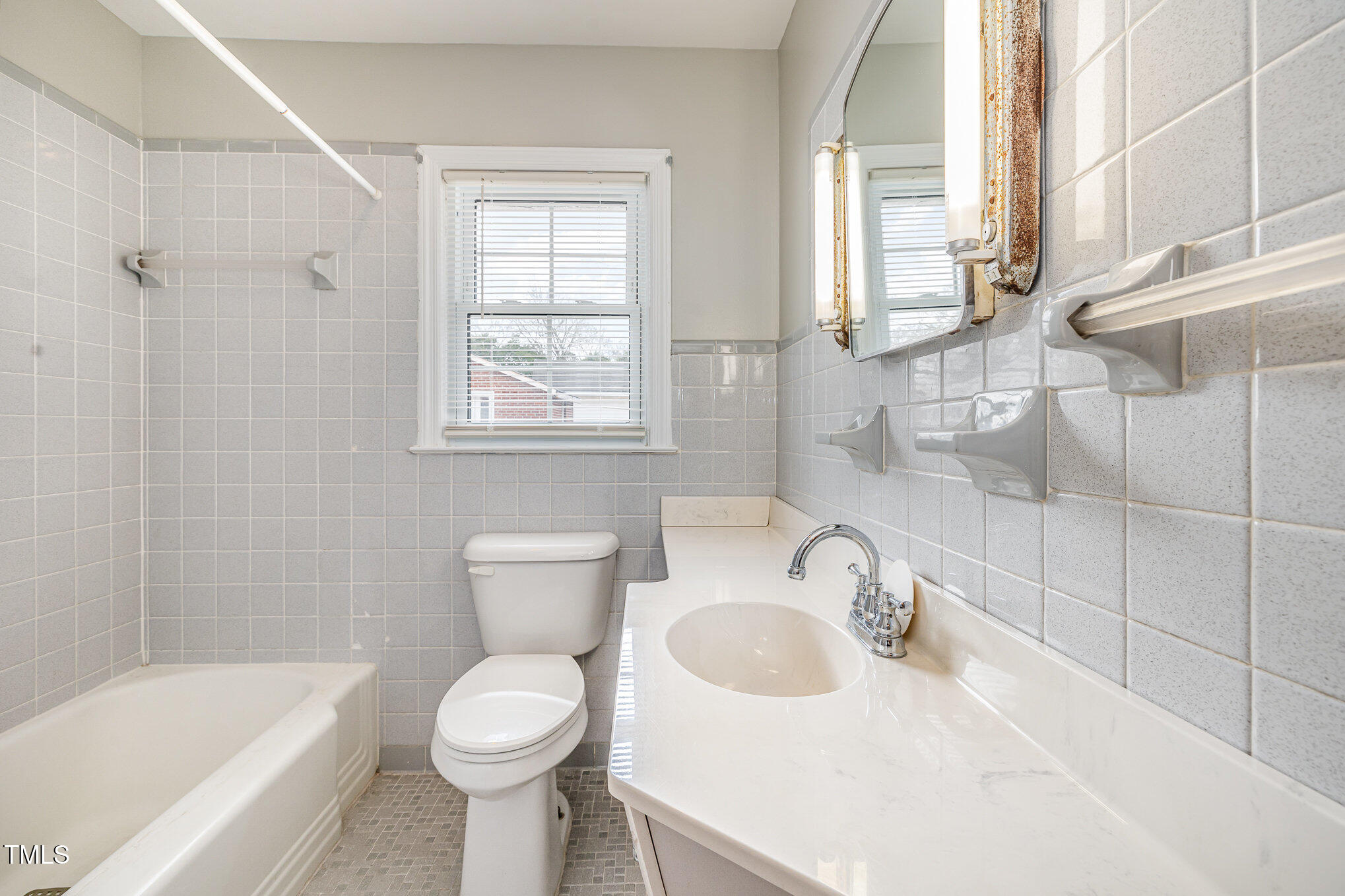 410 E Mcneill Street