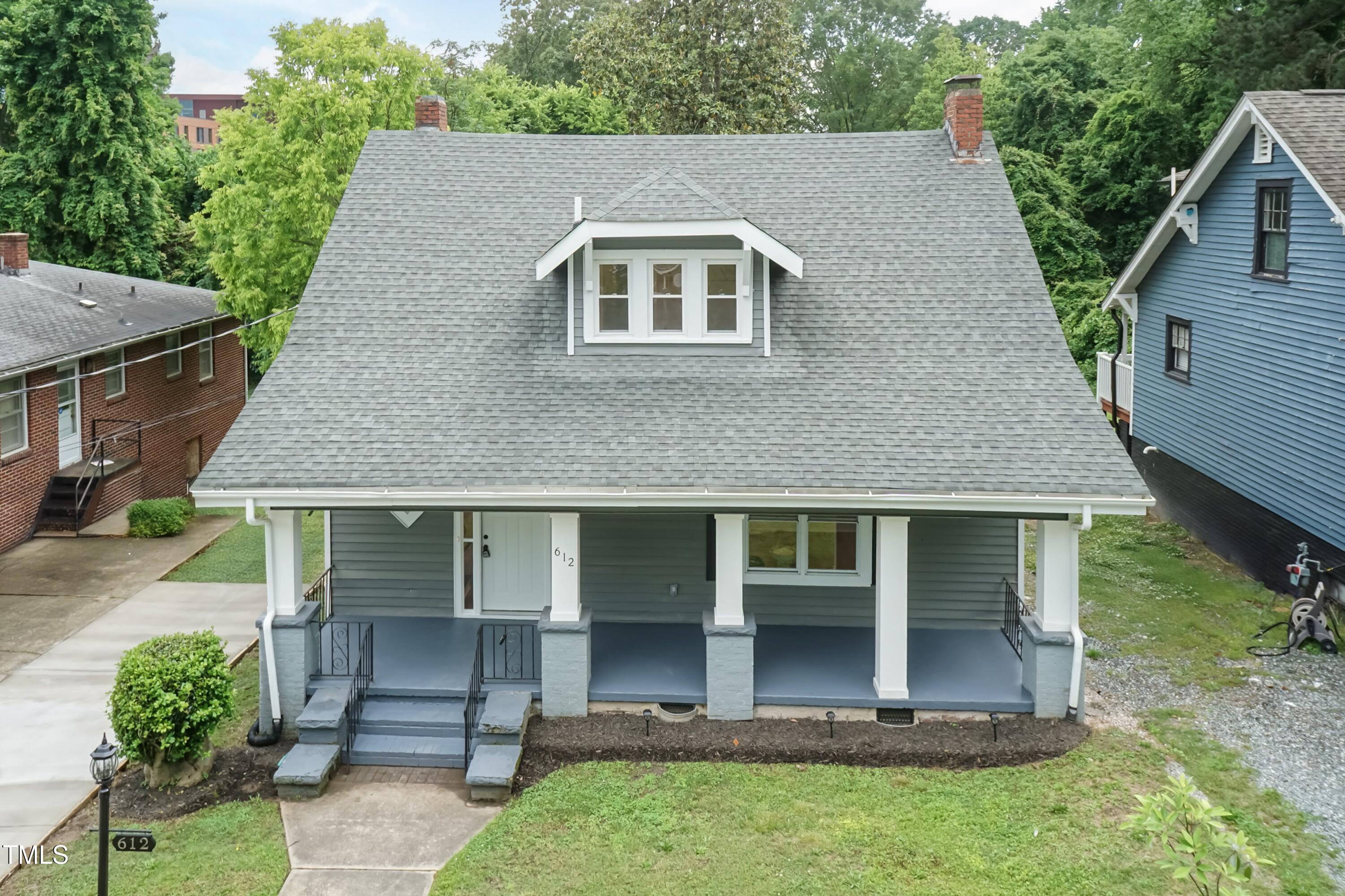 612 Dunbar Street