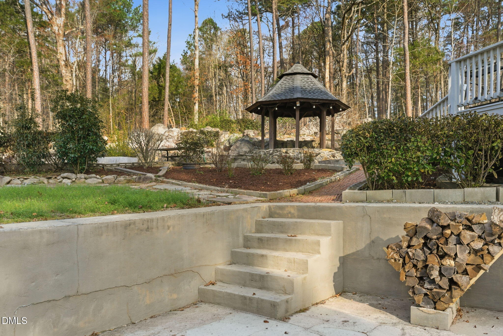 798 Horizon Drive