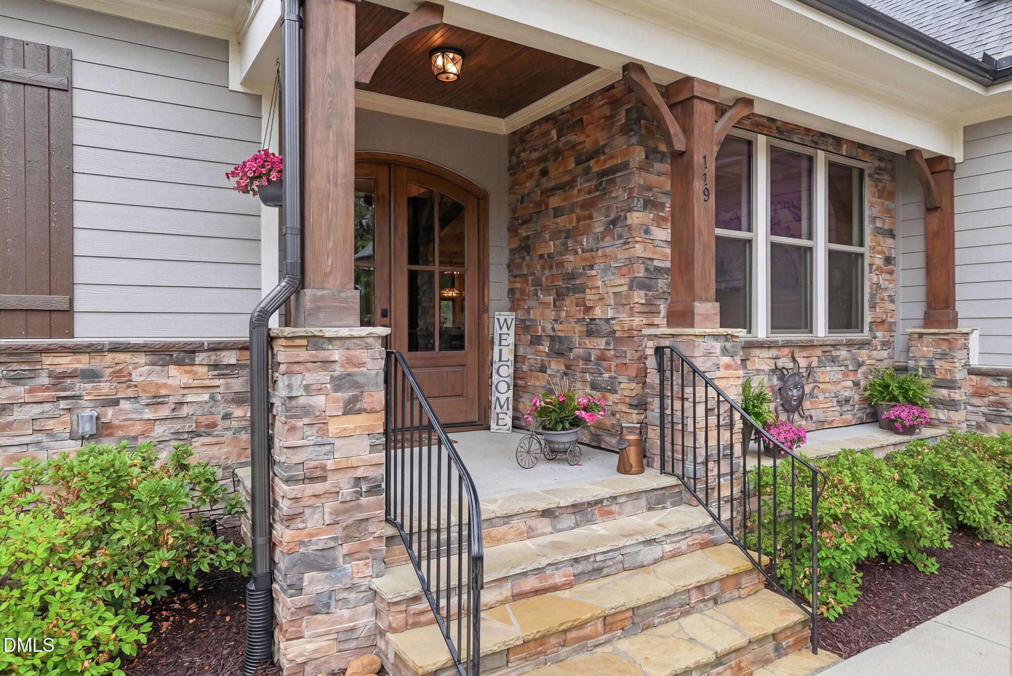 119 Cabin Creek