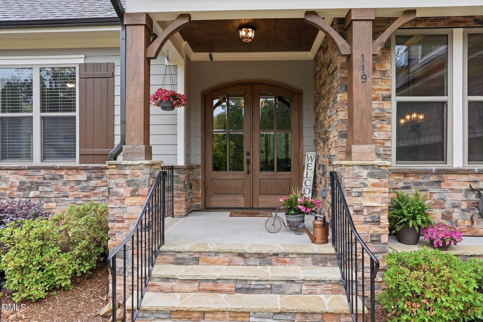 119 Cabin Creek
