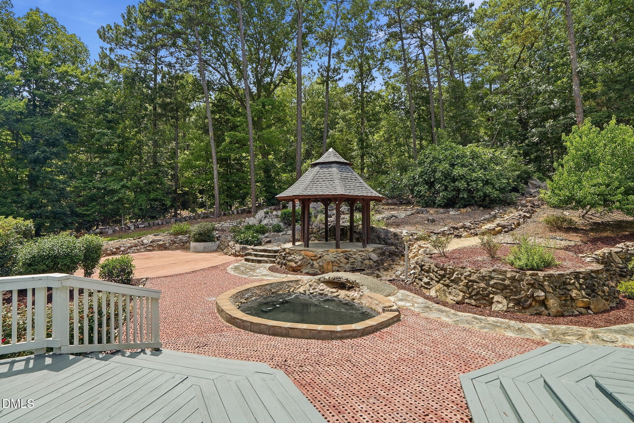 798 Horizon Drive
