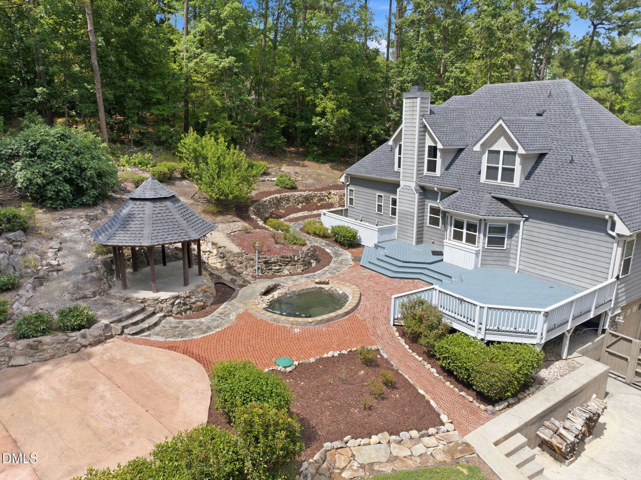 798 Horizon Drive
