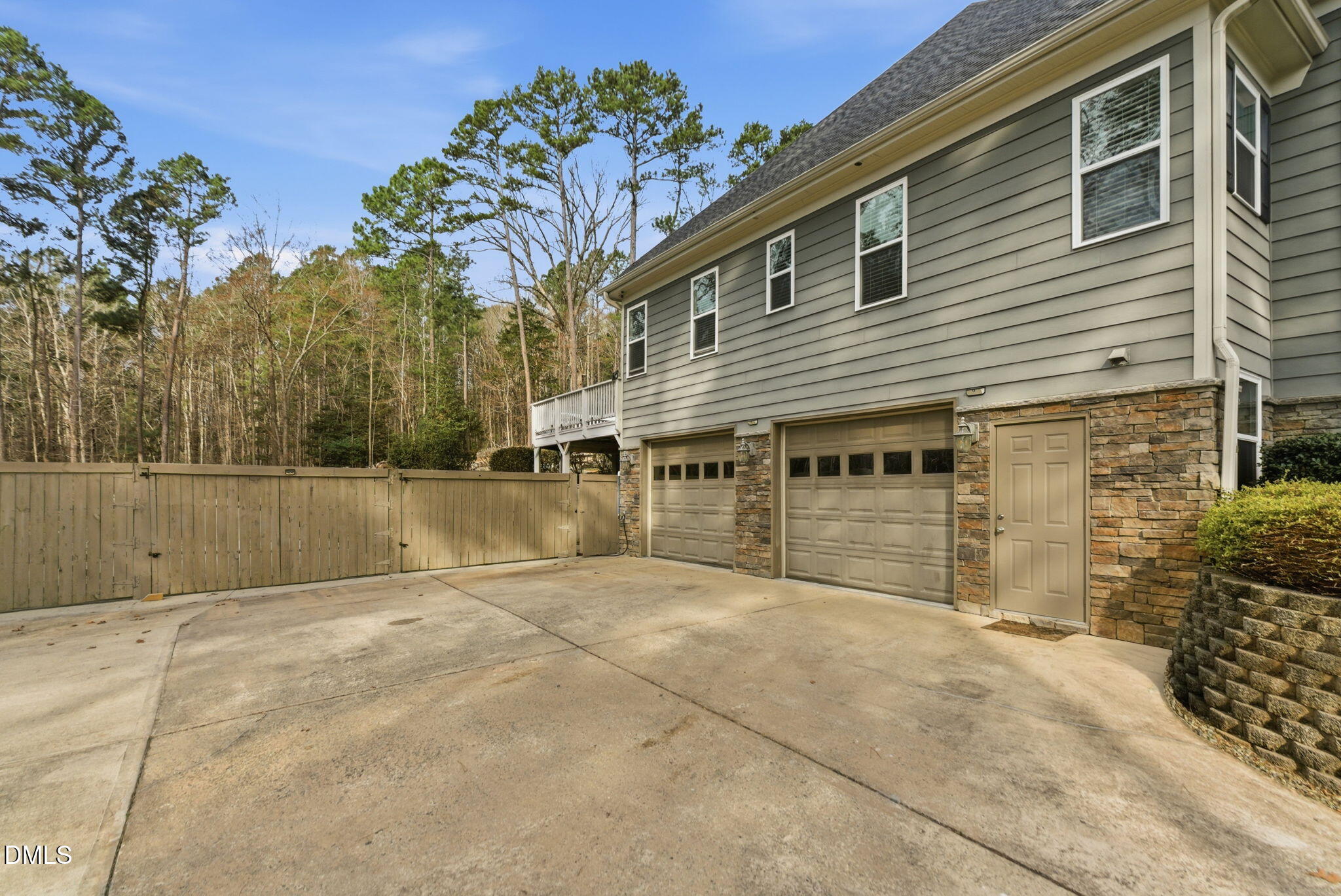 798 Horizon Drive