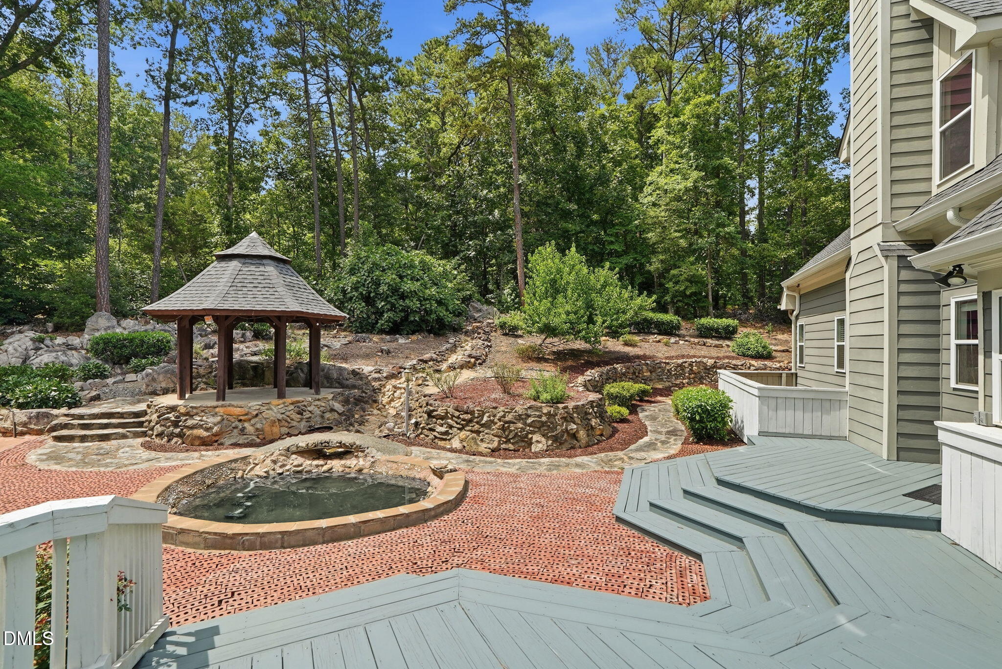 798 Horizon Drive