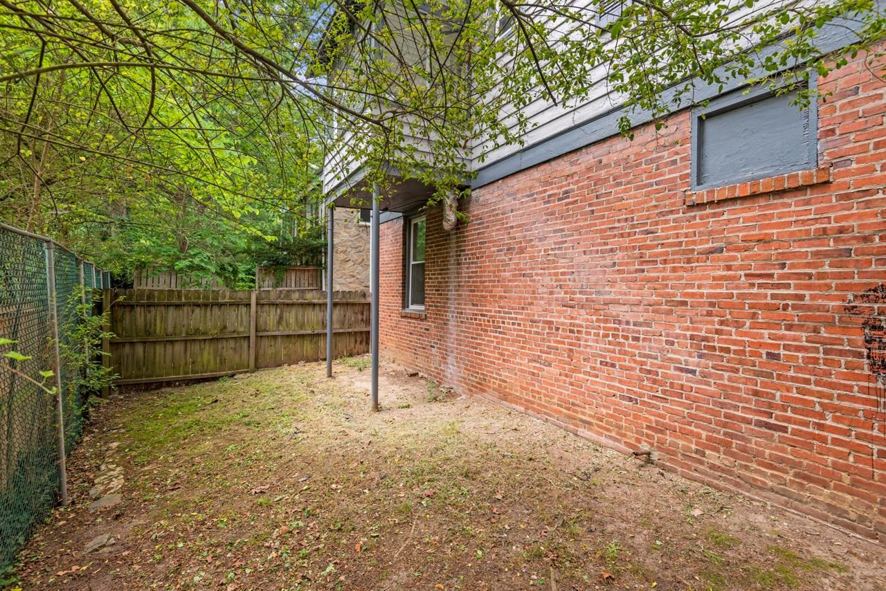 2201 University Drive