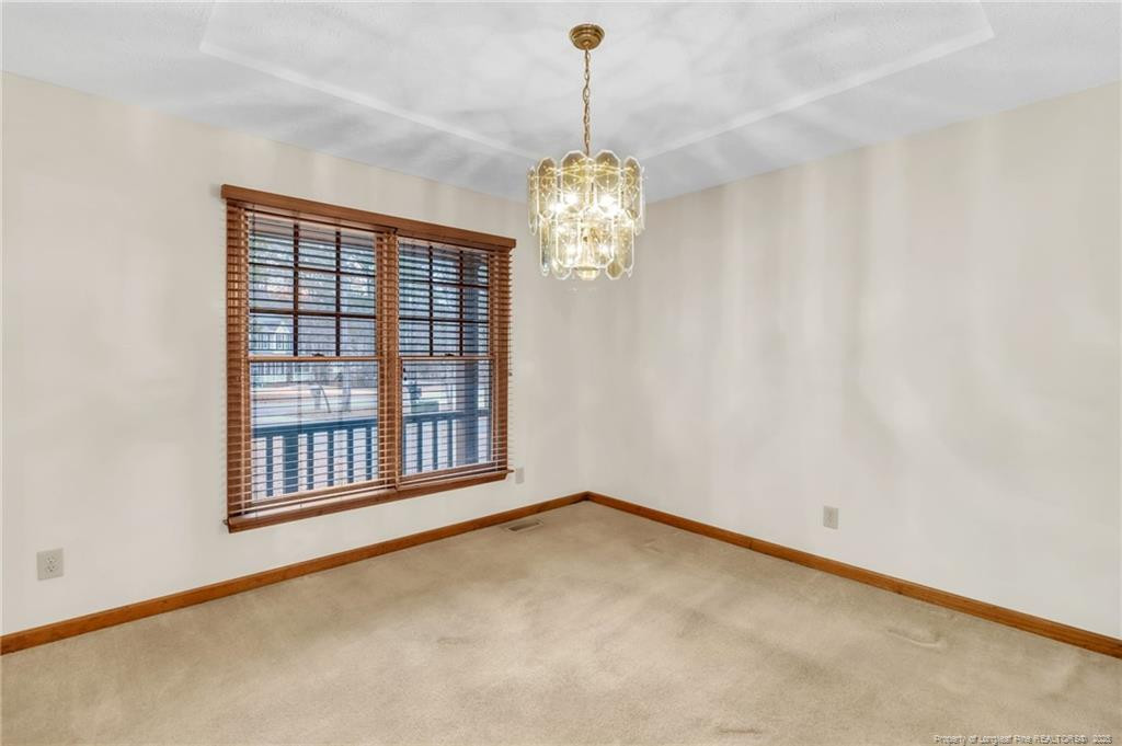 28 Ravens Wood Circle