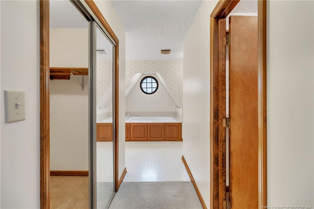 28 Ravens Wood Circle