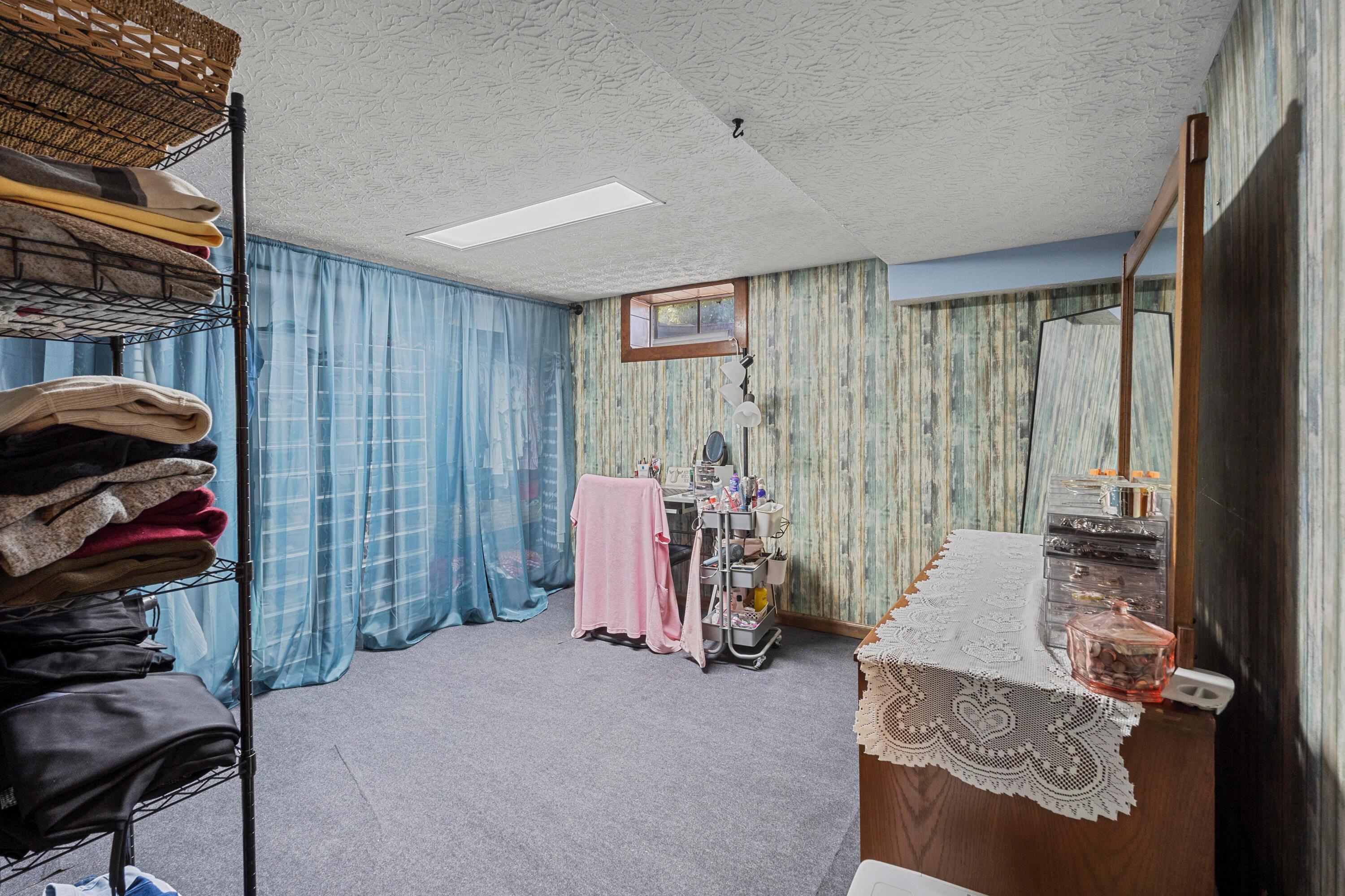 9275 Alkire Road