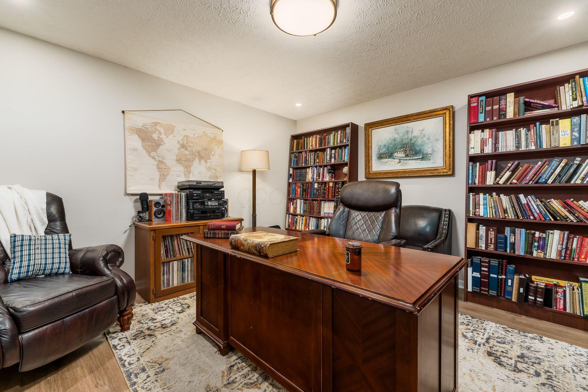 4867 Fosterson Drive