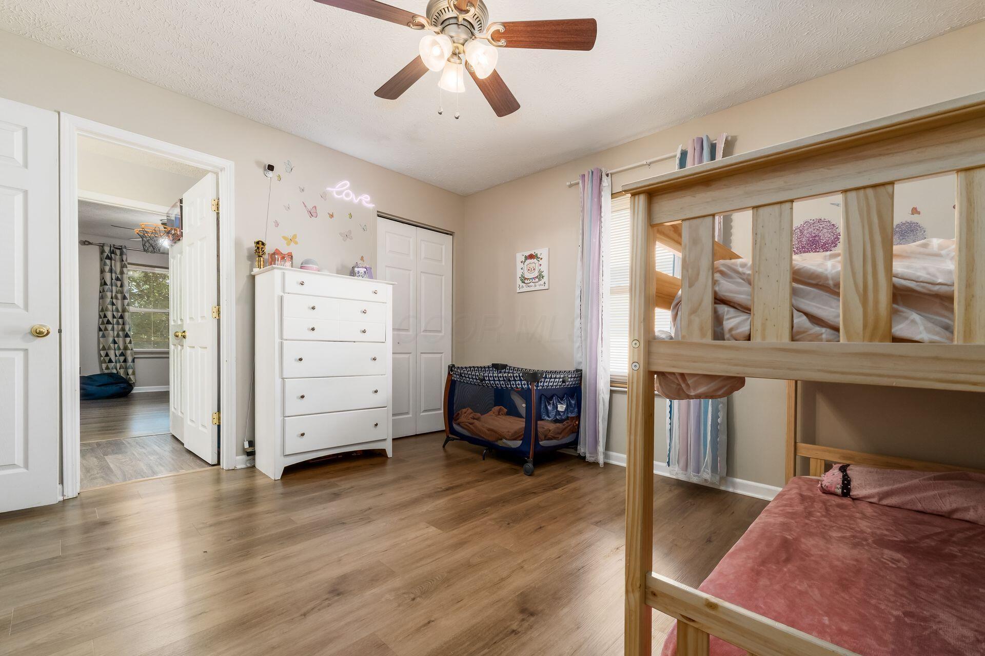 4867 Fosterson Drive