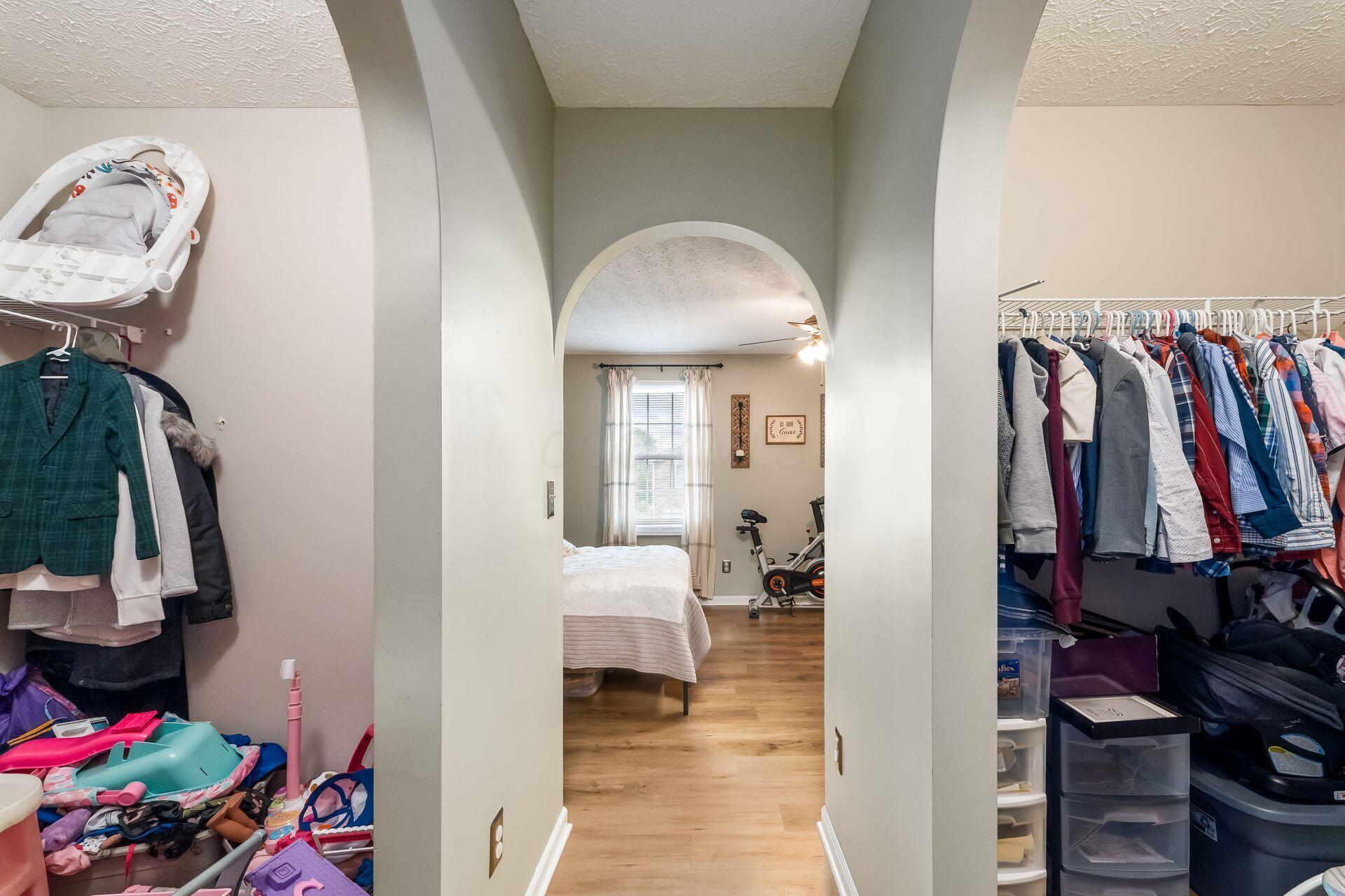 4867 Fosterson Drive