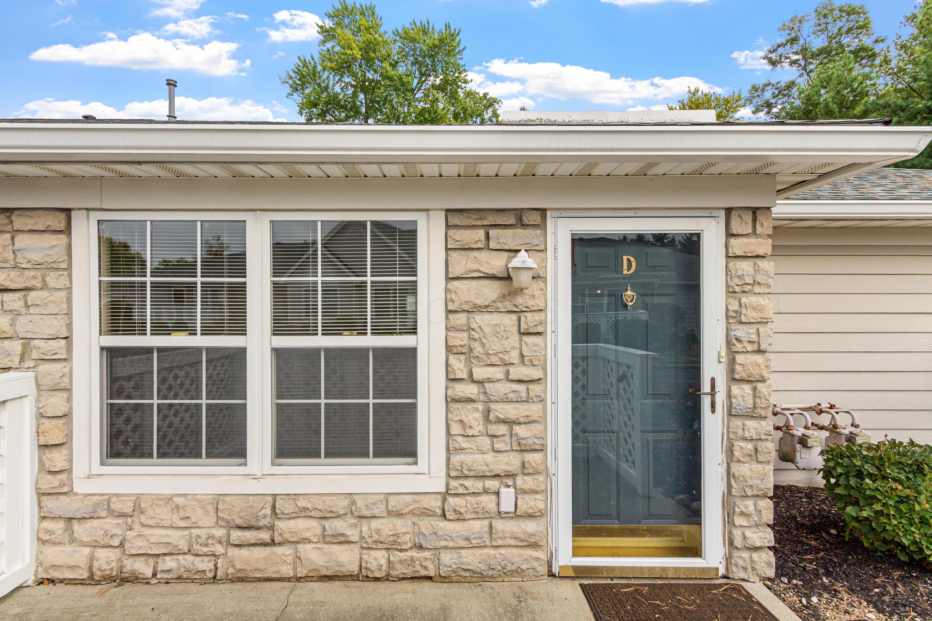 185 Groveport Pike, 14D 14D