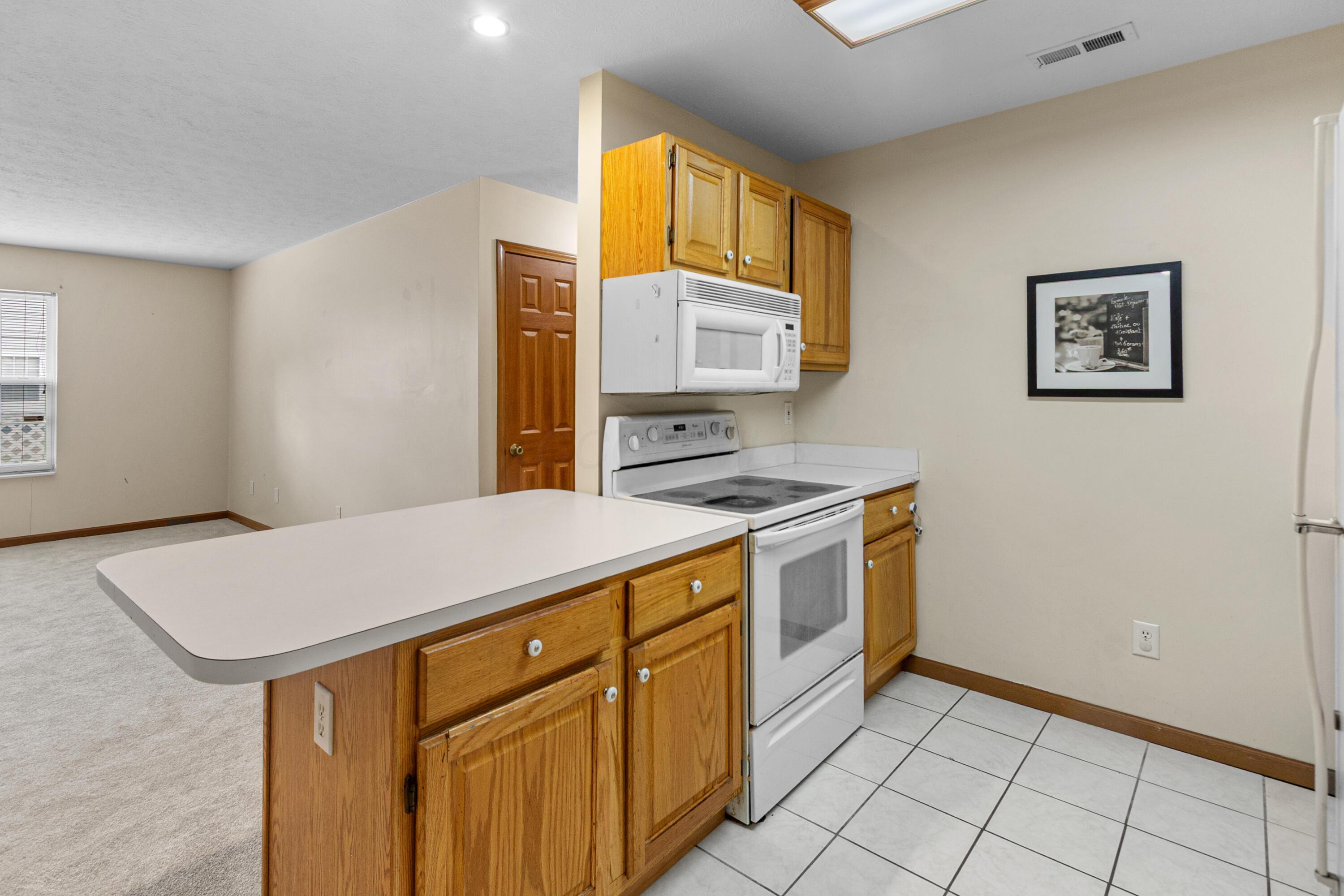 185 Groveport Pike, 14D 14D