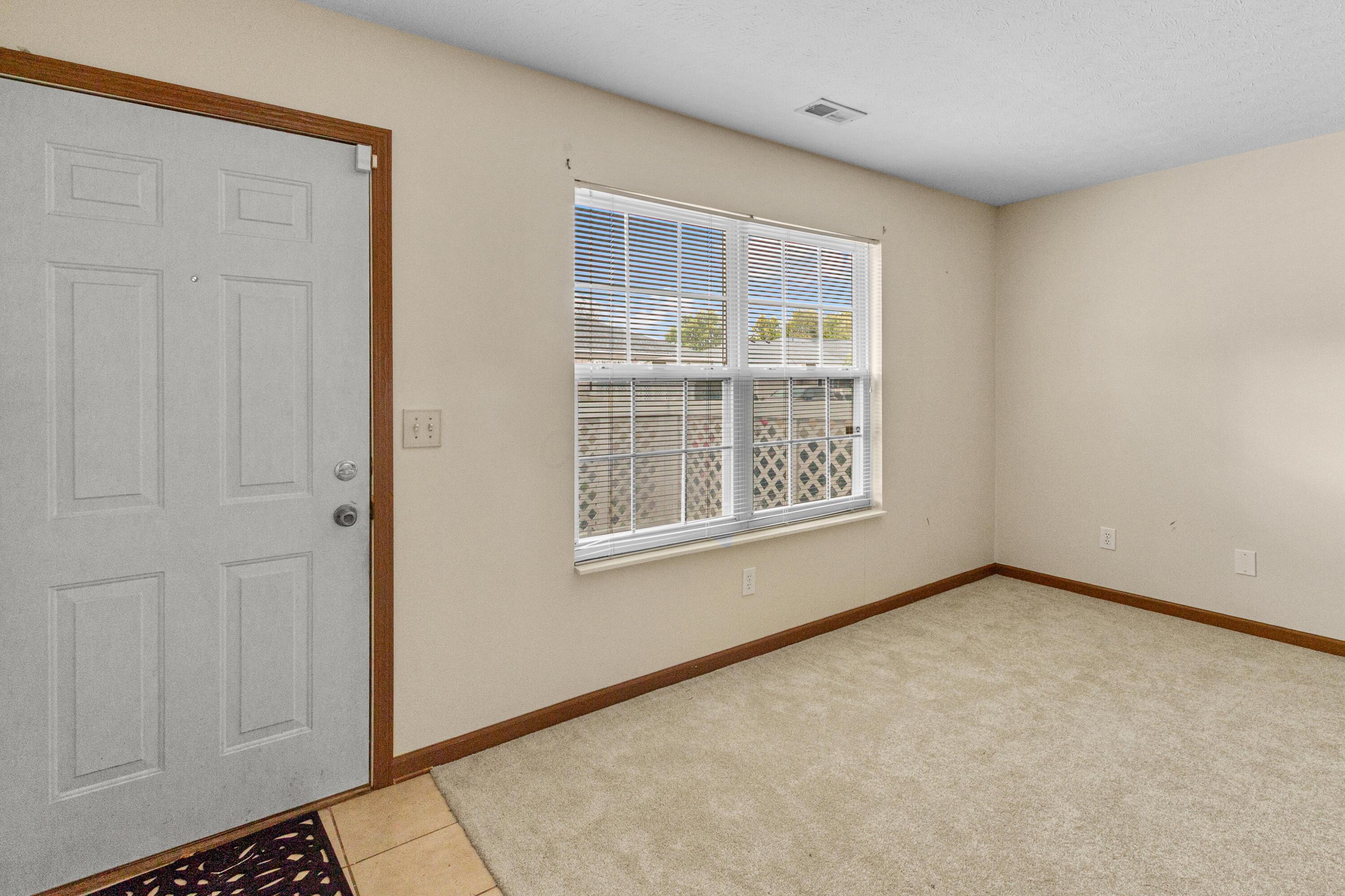 185 Groveport Pike, 14D 14D