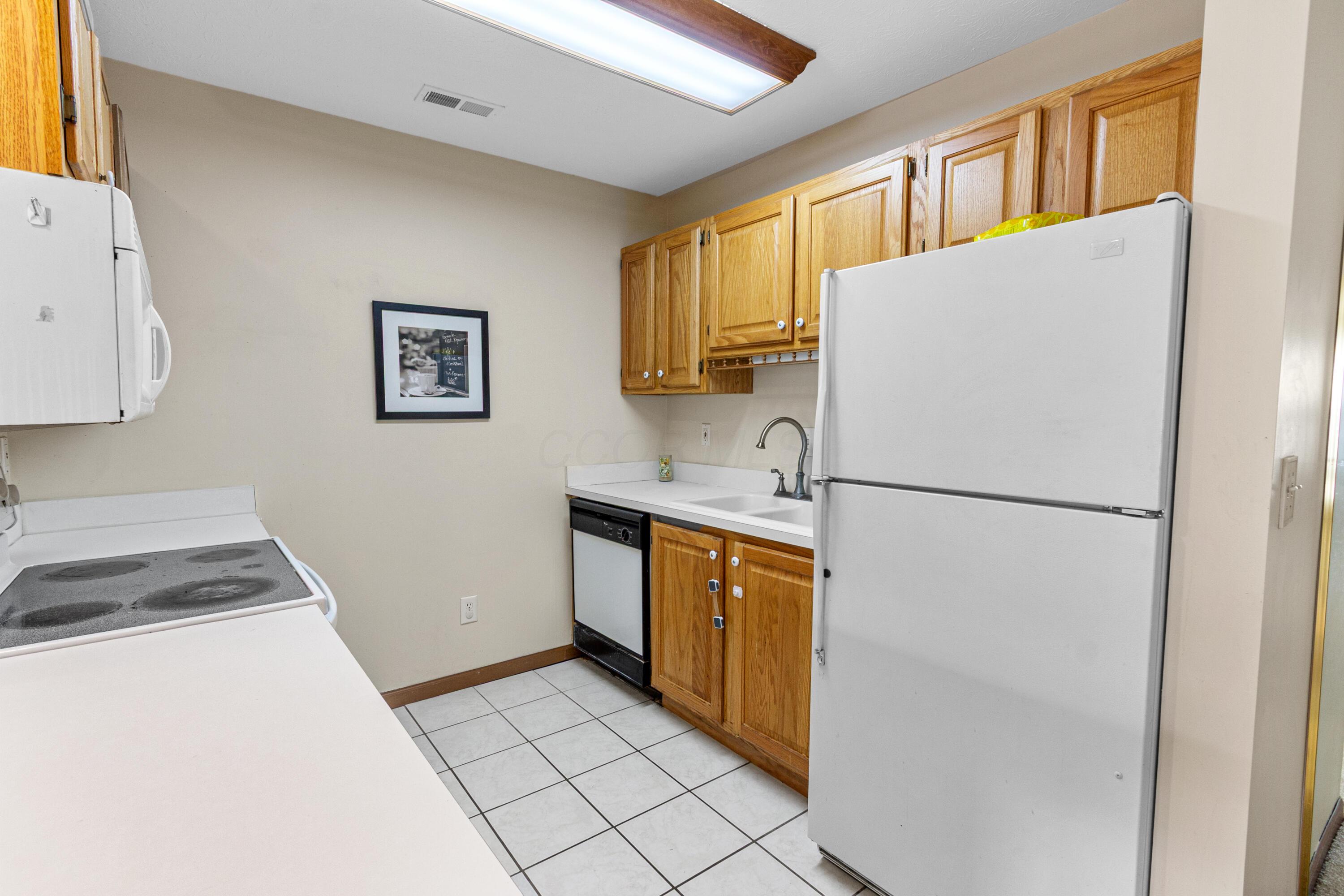 185 Groveport Pike, 14D 14D