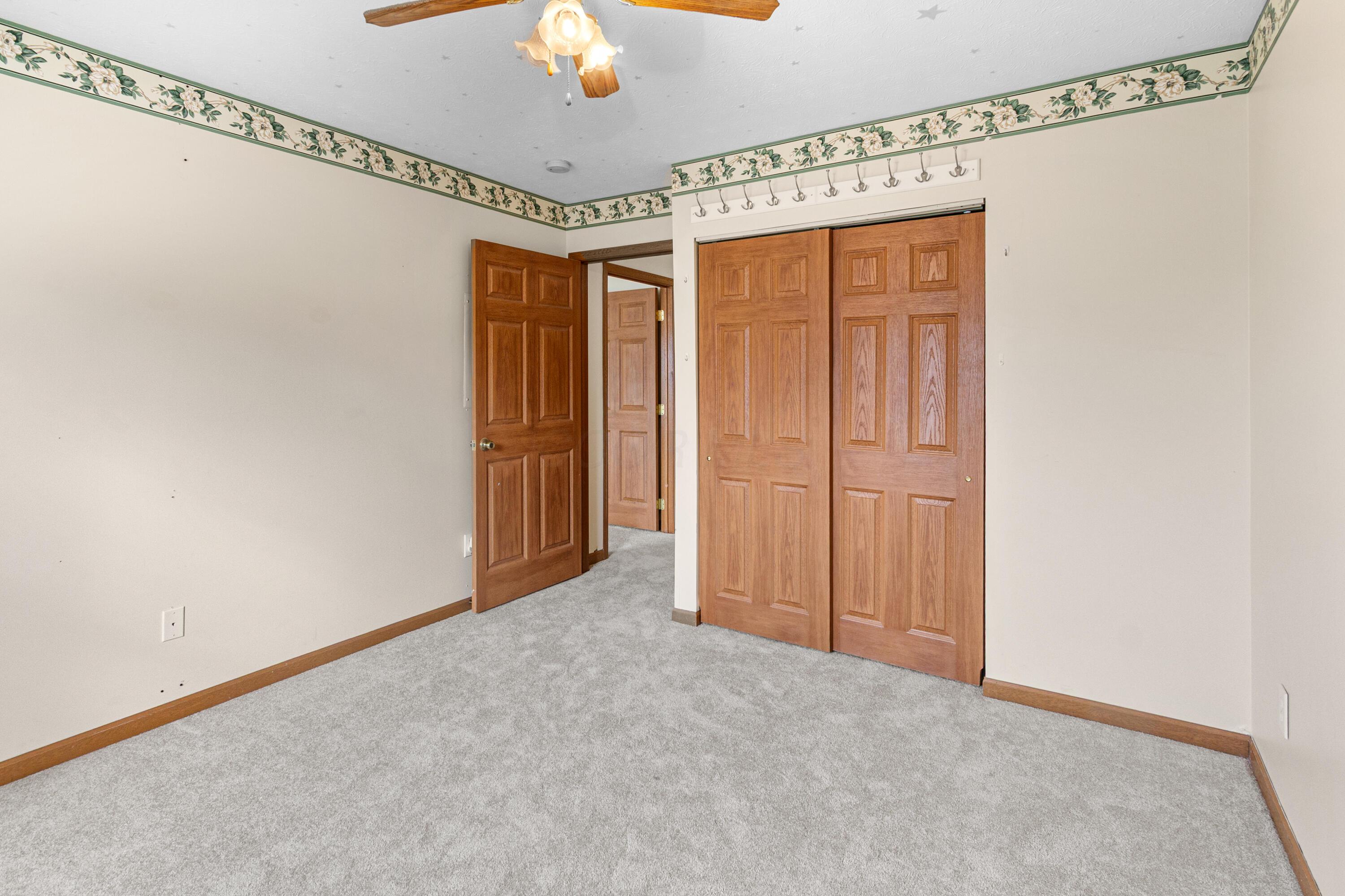 185 Groveport Pike, 14D 14D