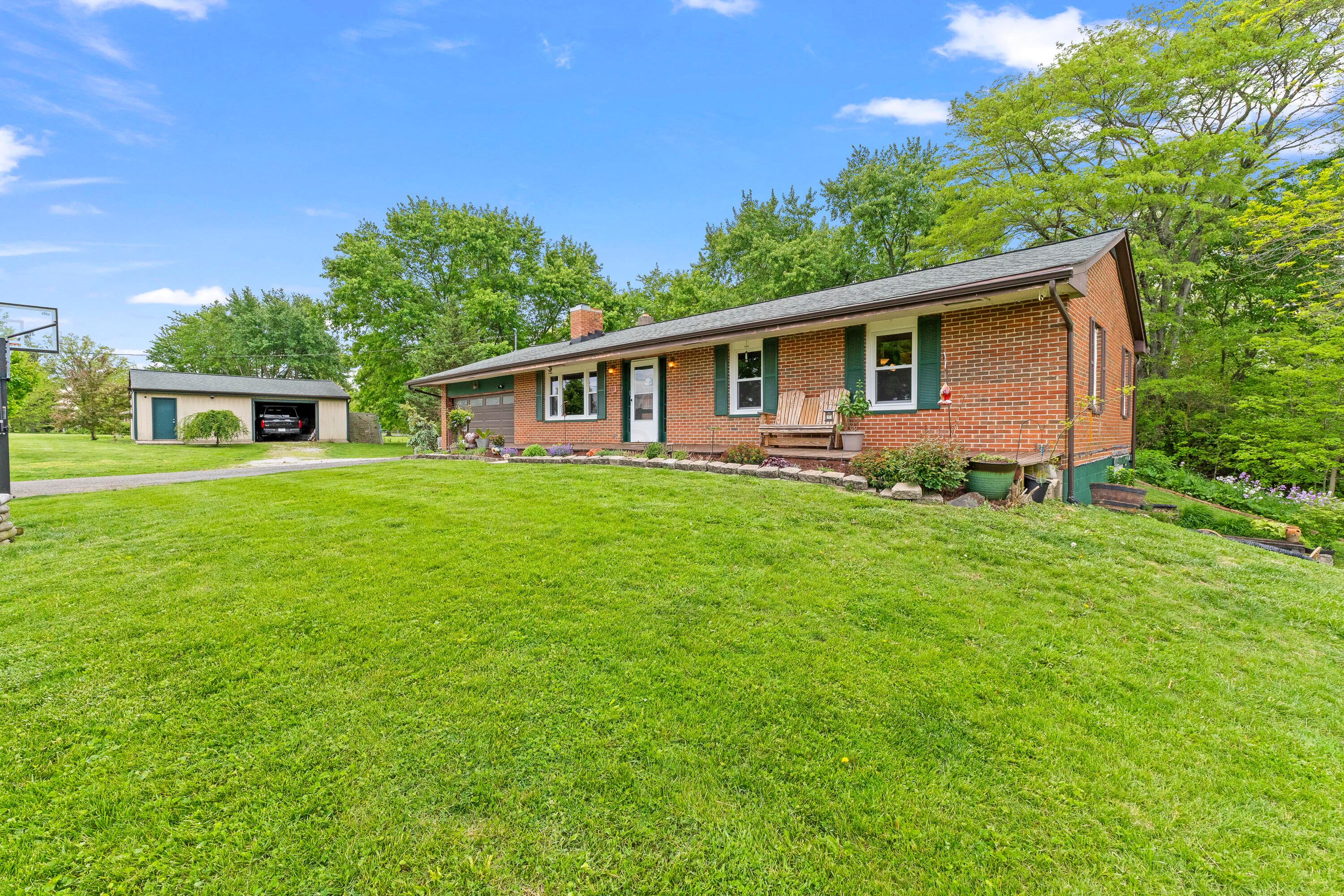 1448 Old Xenia Road SE