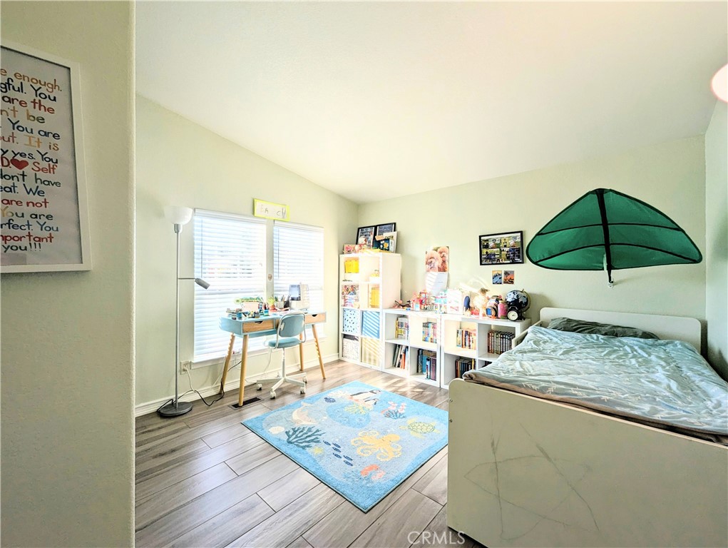 5815 E La Palma NW 187