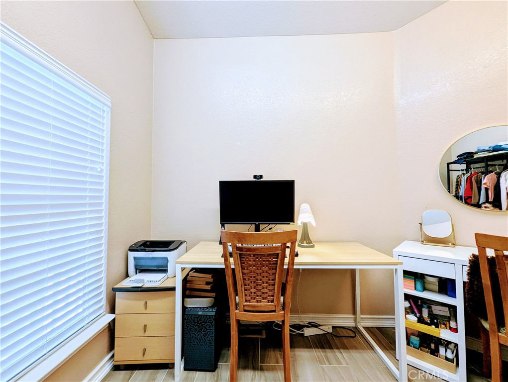 5815 E La Palma NW 187