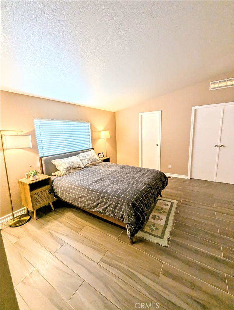 5815 E La Palma NW 187