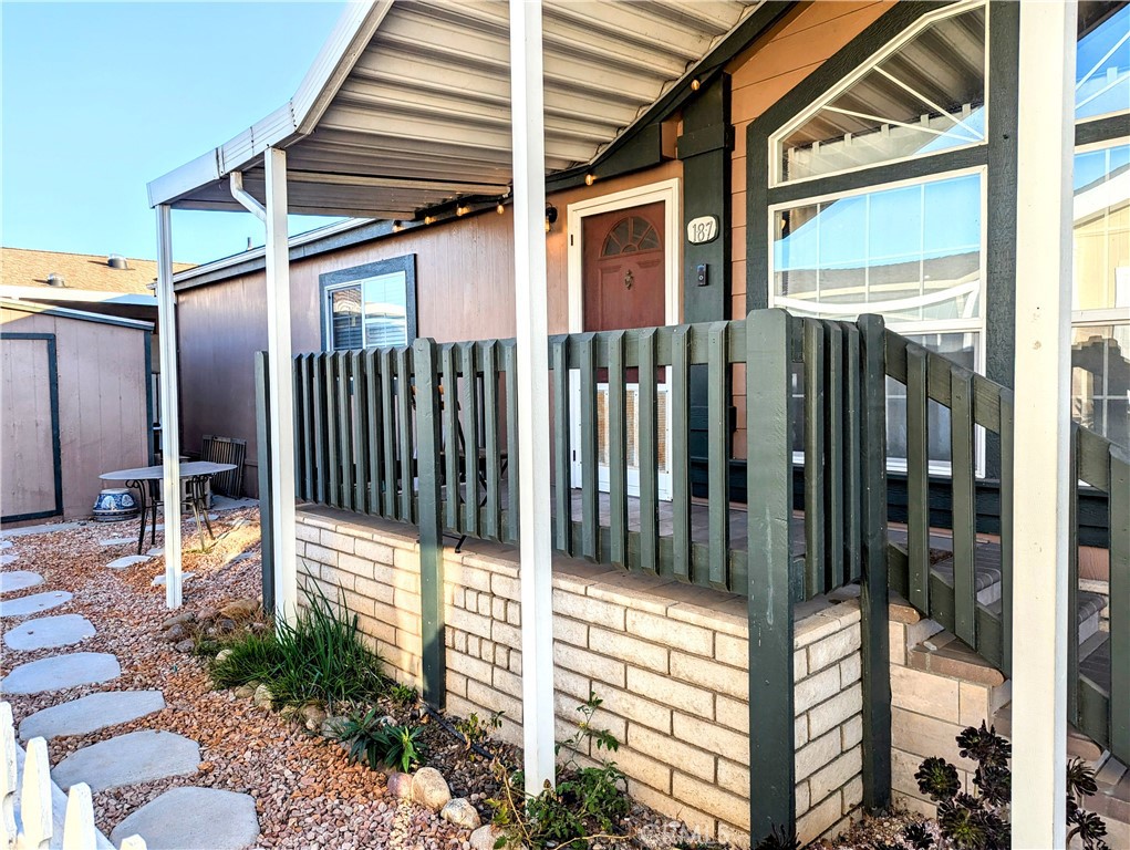 5815 E La Palma NW 187