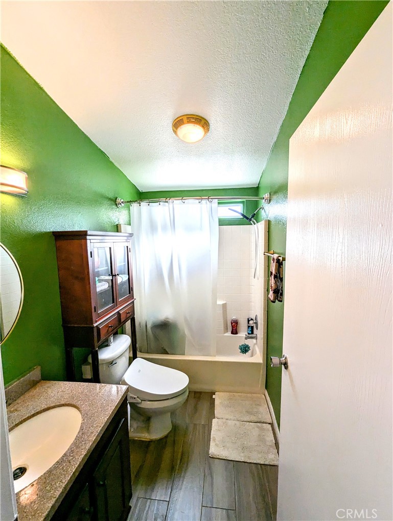 5815 E La Palma NW 187