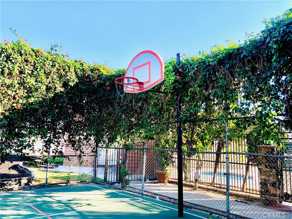 5815 E La Palma NW 187