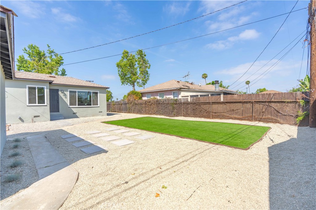 14445 Reis Street