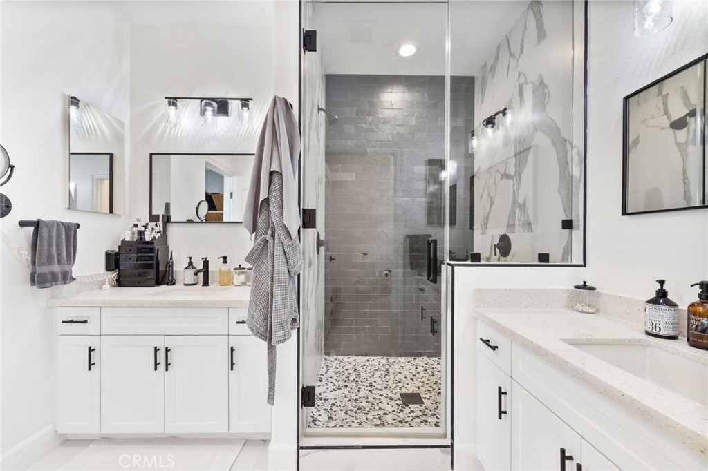 9861 Alburtis Avenue 25