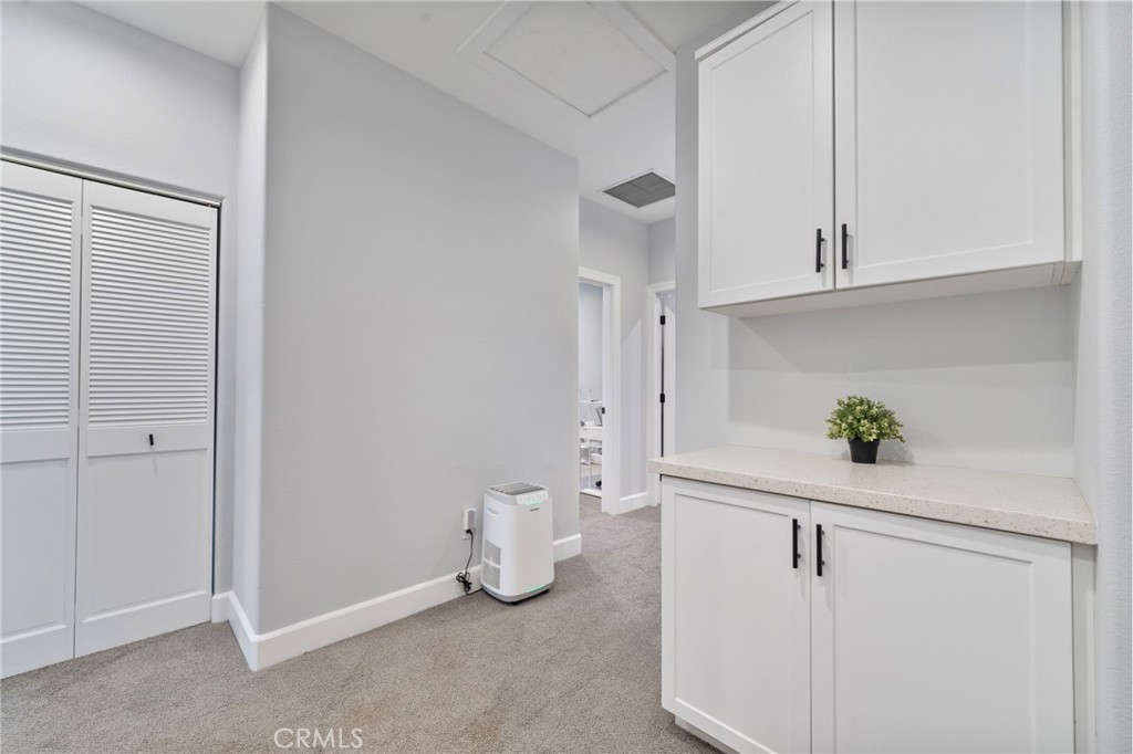 9861 Alburtis Avenue 25