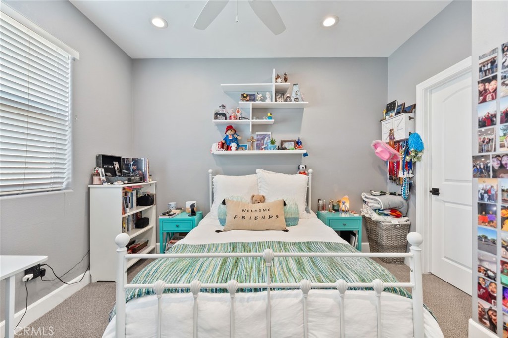 9861 Alburtis Avenue 25