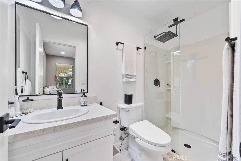 9861 Alburtis Avenue 25