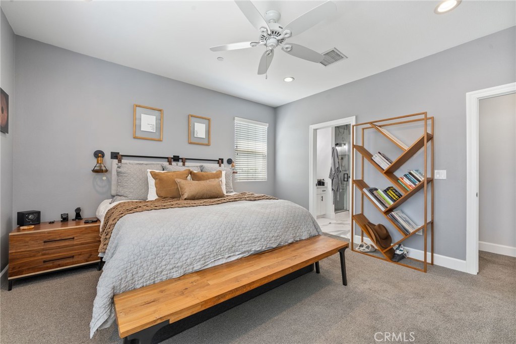 9861 Alburtis Avenue 25