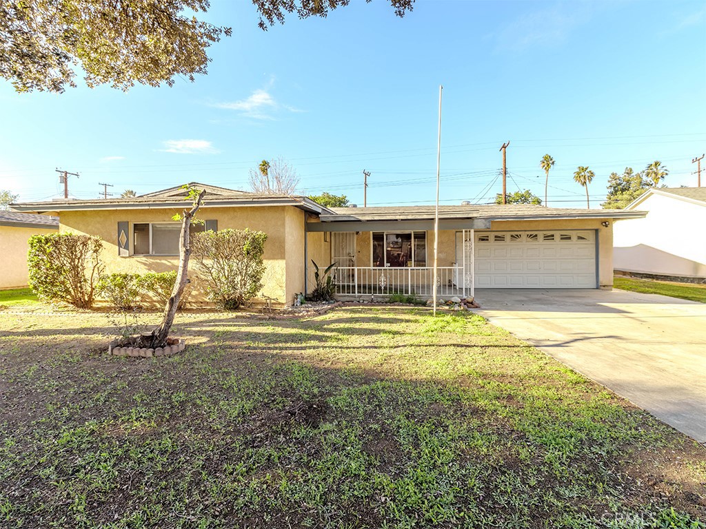 8815 San Vicente
