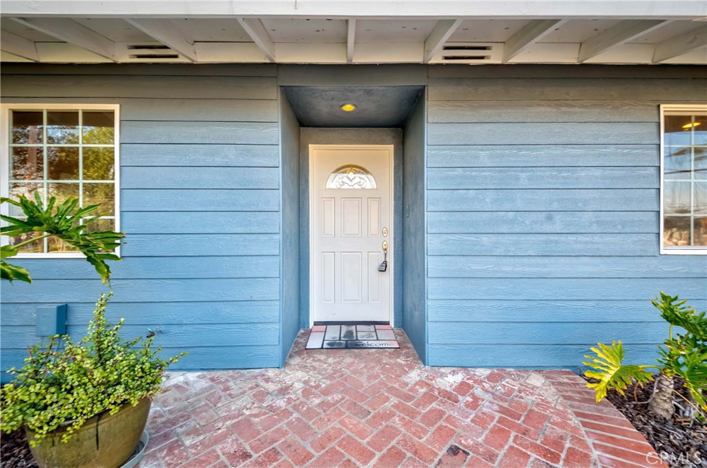 1349 W Cypress Avenue