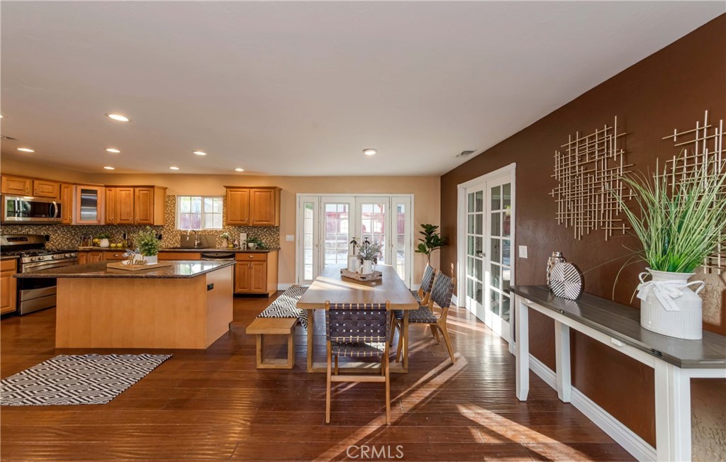 1349 W Cypress Avenue