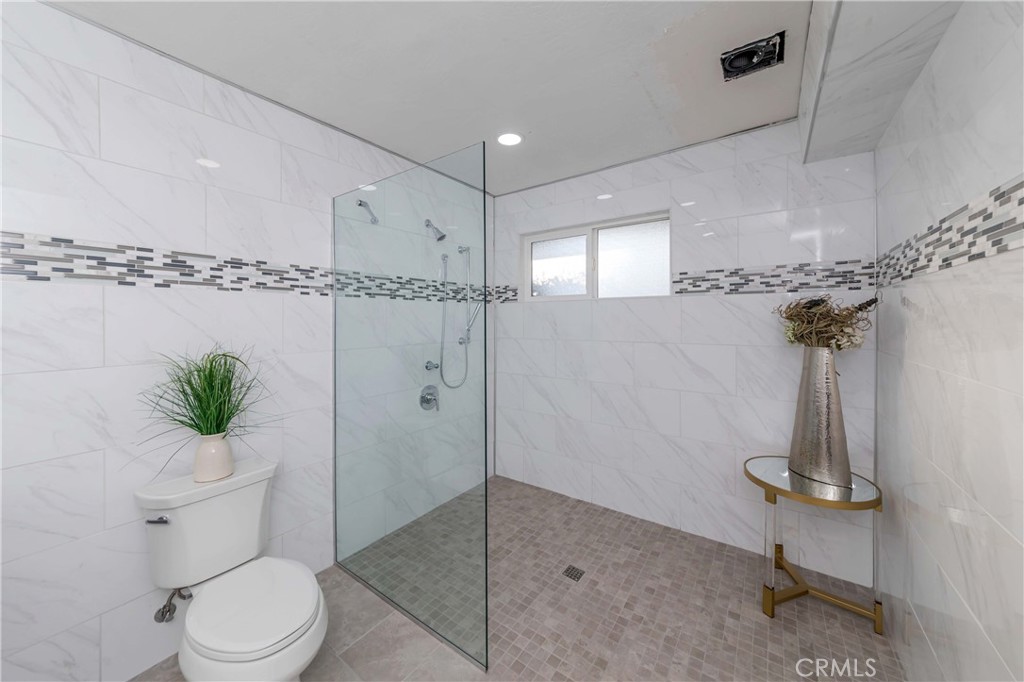 1349 W Cypress Avenue