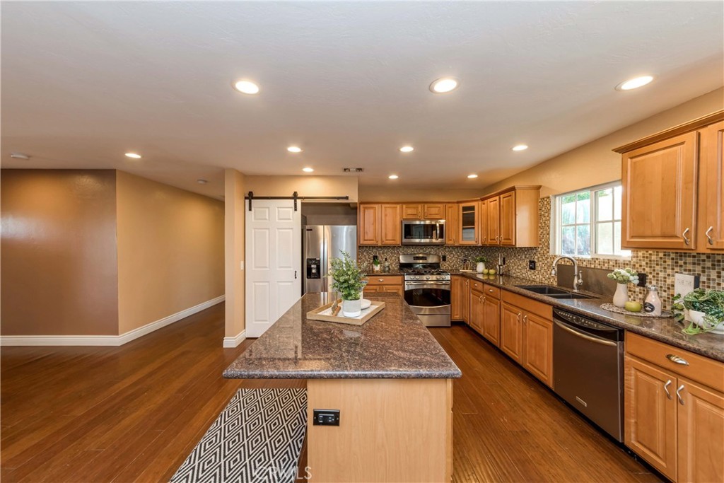 1349 W Cypress Avenue