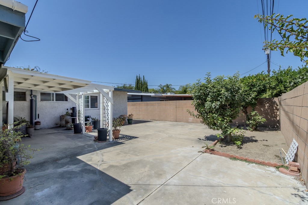 8197 Larch Circle
