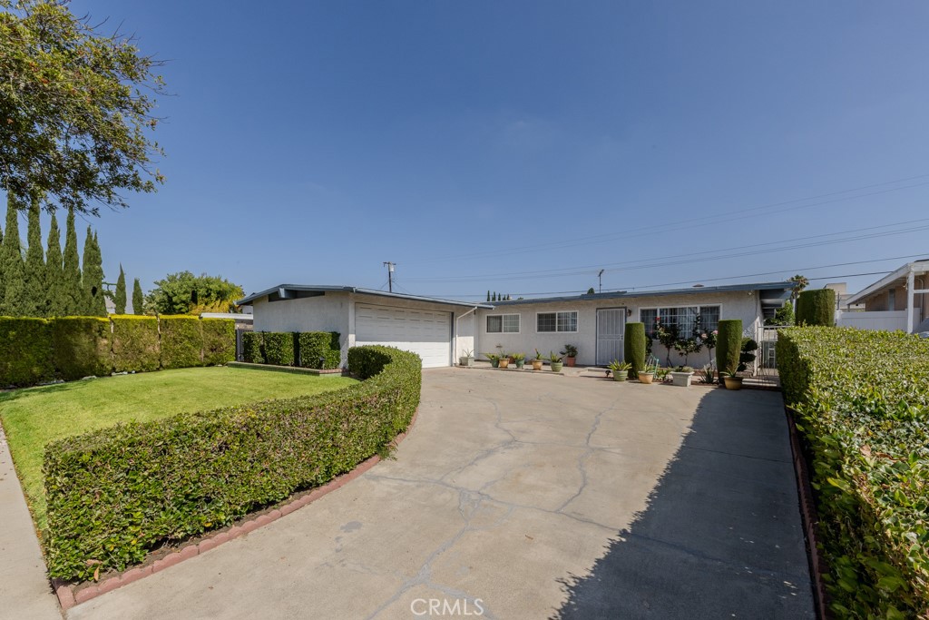 8197 Larch Circle