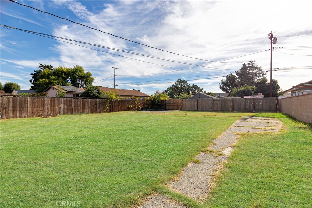 968 W Badillo Street